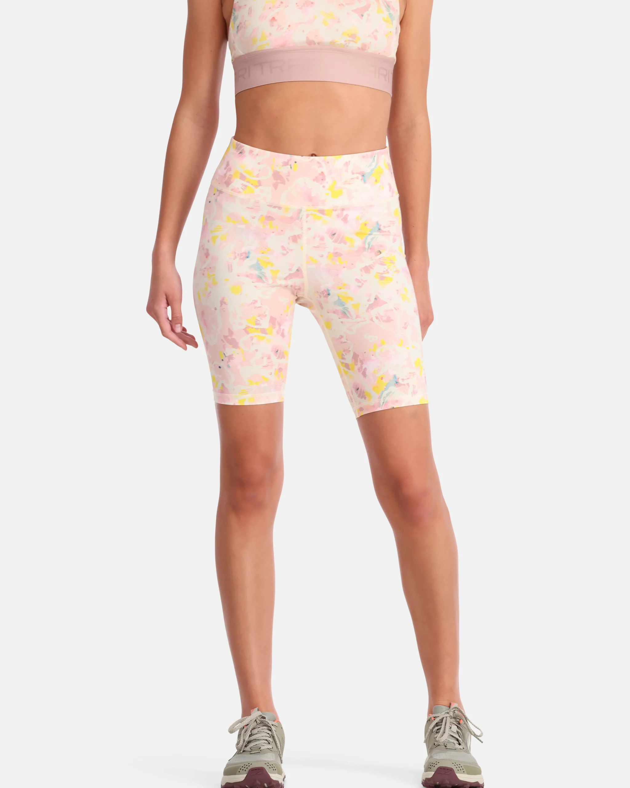 Kari Traa Vilde Sykkelshorts 8in